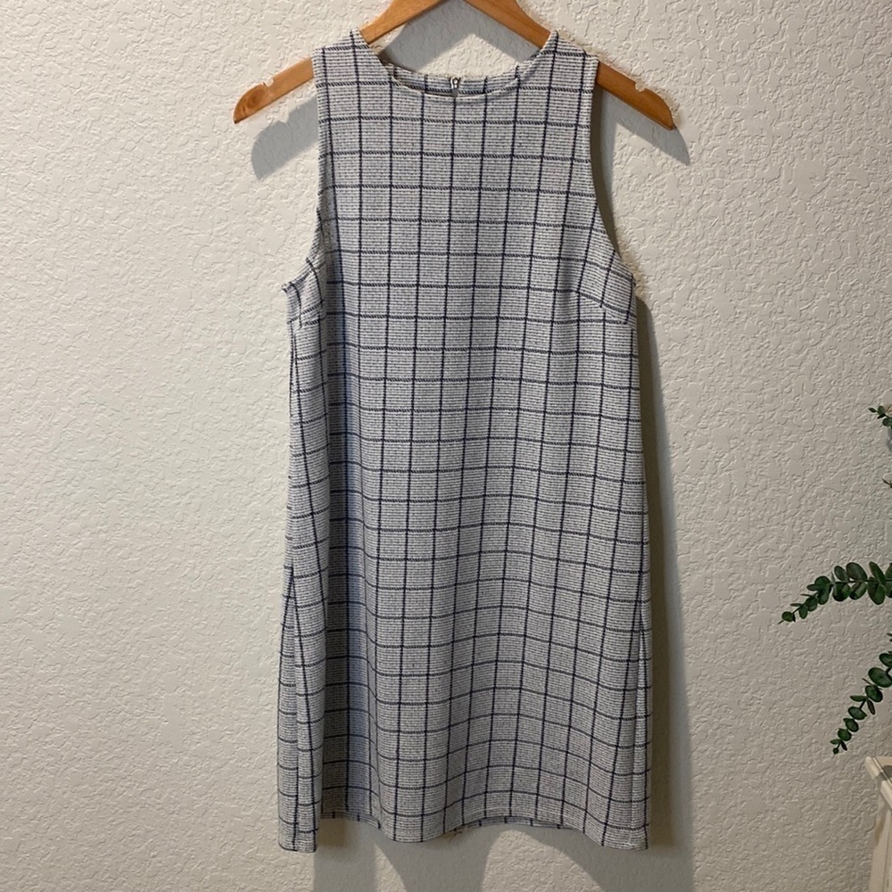 ONE Clothing Los Angeles Sleeveless Sheath Dress